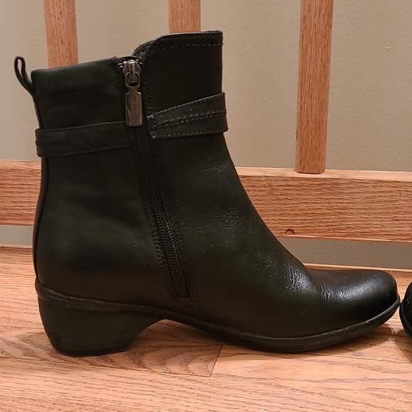 Blondo Black booties - Picture 3 of 11